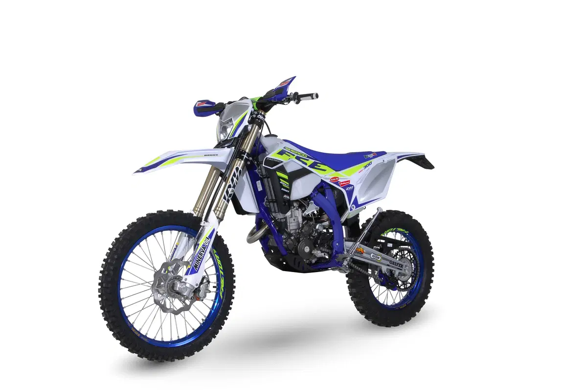 Sherco Enduro 2020 TEST: 125 e 300 2T, 300 4T (Video) (22)