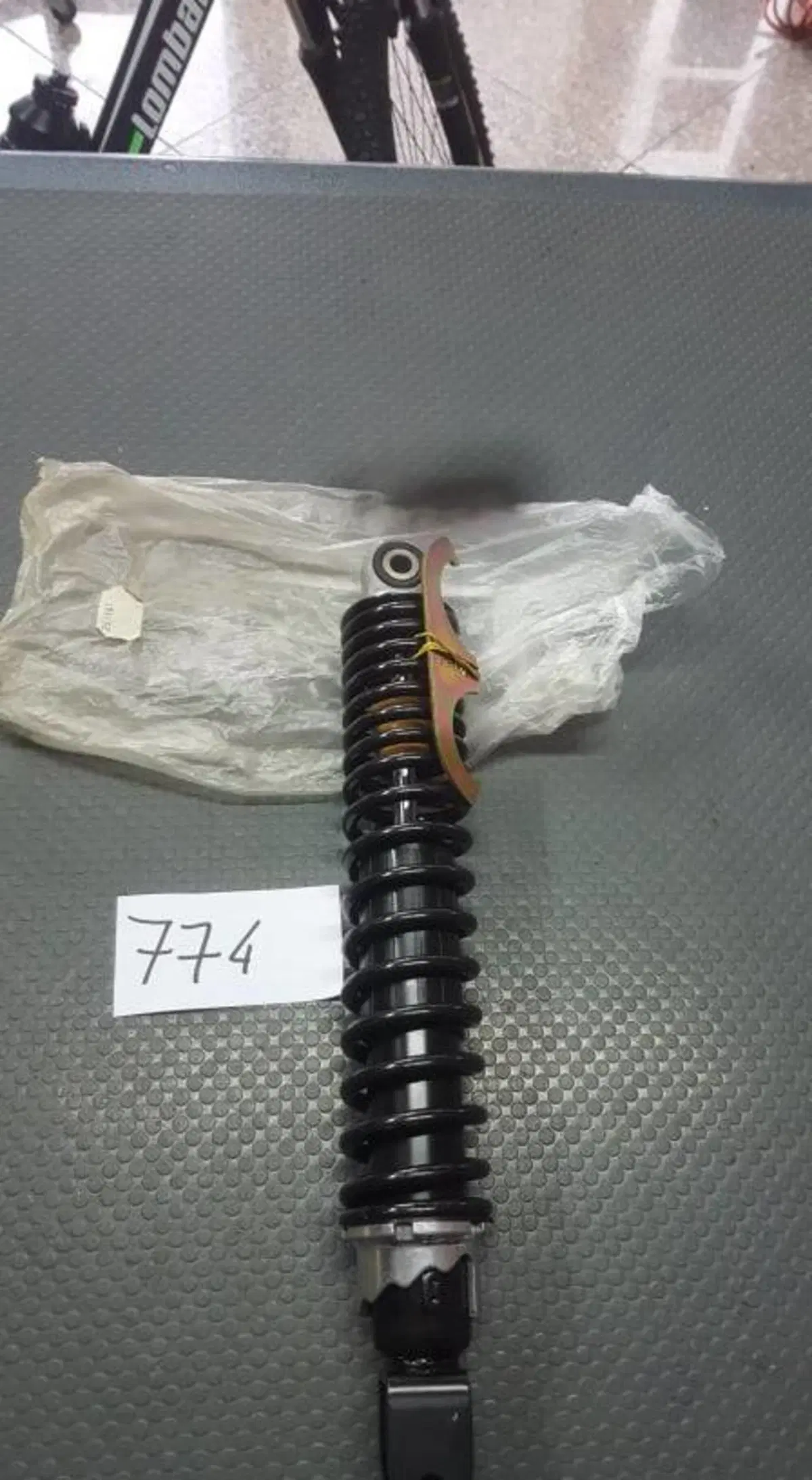 AMMORTIZZ. POST. DX YAMAHA MAJESTY 250 Sgr