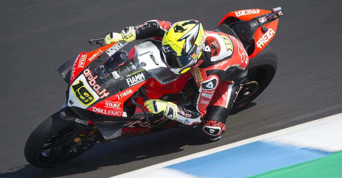 SBK 2019. Bautista domina Gara-1 a Jerez