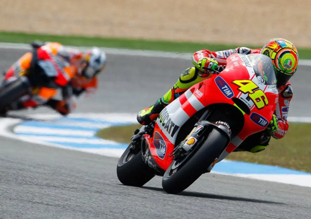 Rossi, Stoner e una "scia" di polemiche