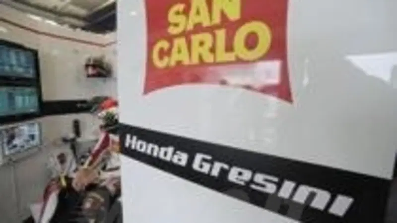 Tutti contro Marco Simoncelli: perch&eacute;? 