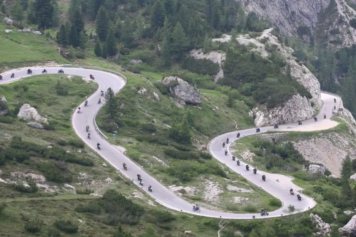 Yamaha Dolomiti Ride 2011