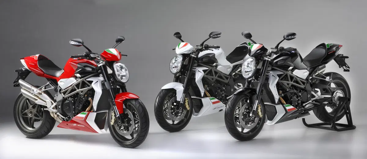 MV Agusta Brutale 990R 150° (4)