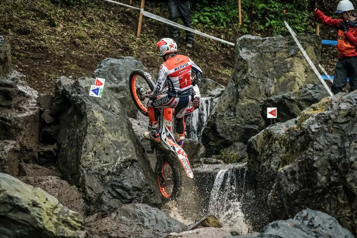 Trial. Doppietta schiacciante di Bou in Giappone (134)