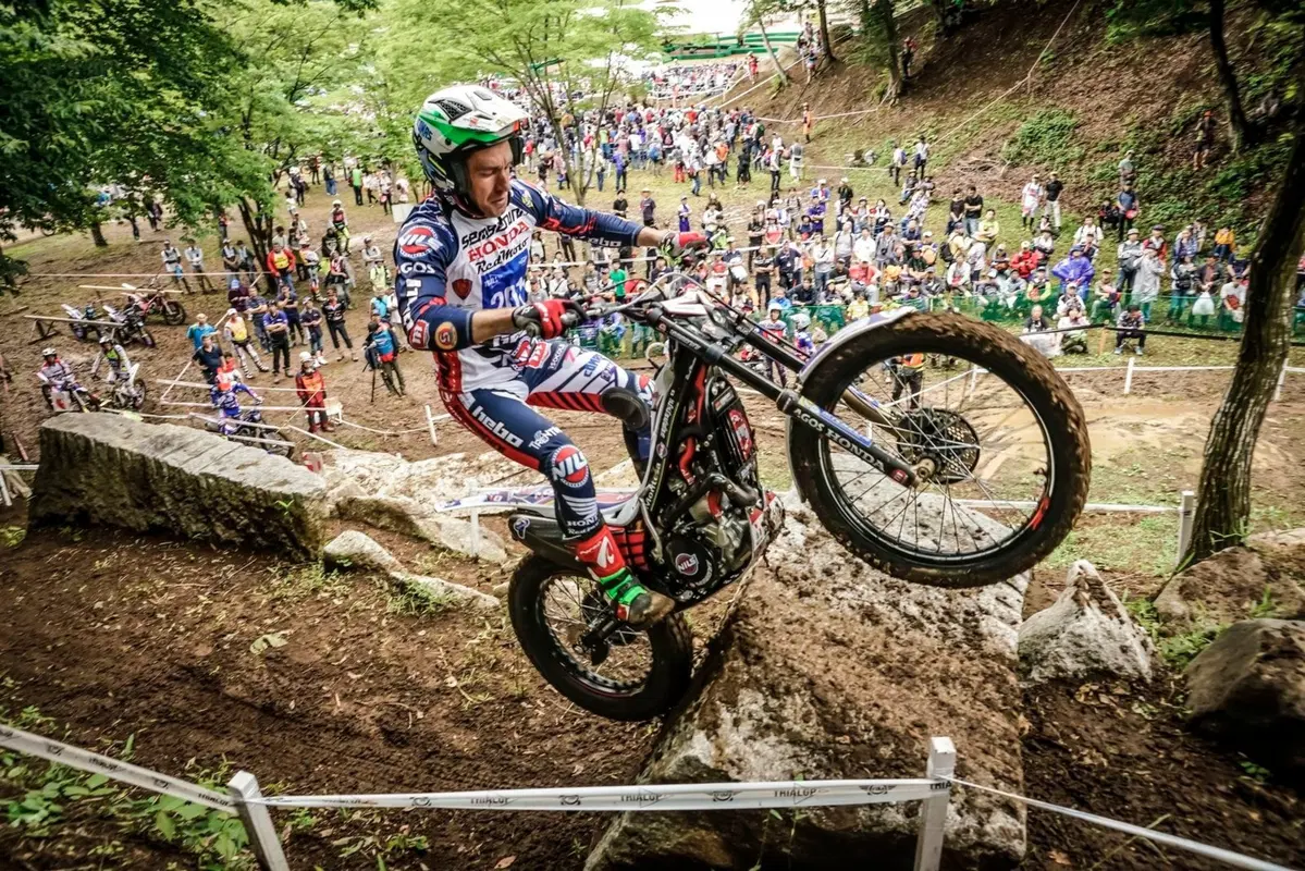 Trial. Doppietta schiacciante di Bou in Giappone (147)