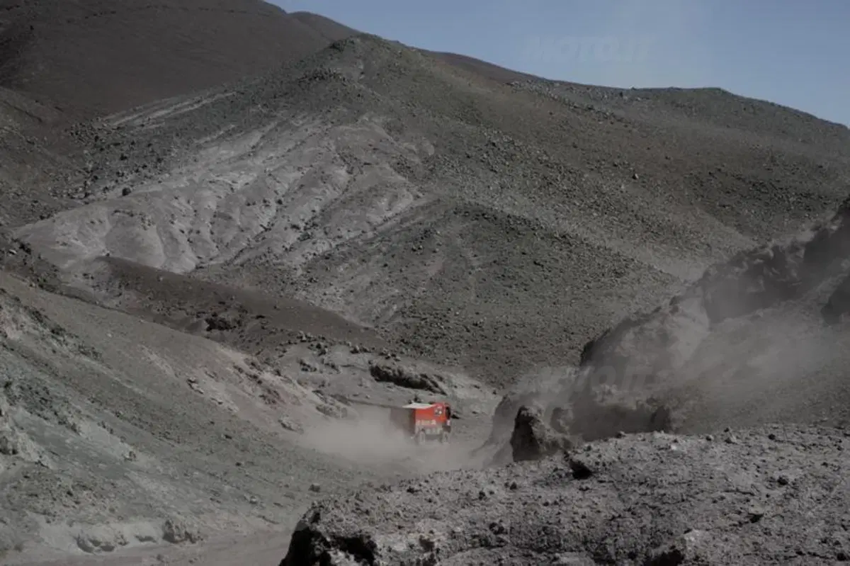 Presentata a Milano la Dakar 2012. Arrivo in Perù (2)
