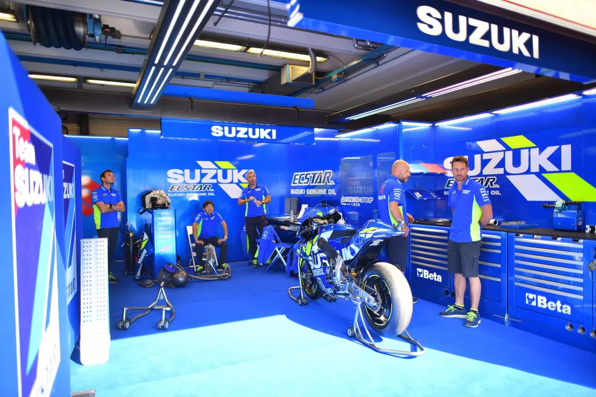 La MotoGP è uno sport di squadra. Il dietro le quinte del team Suzuki (5)