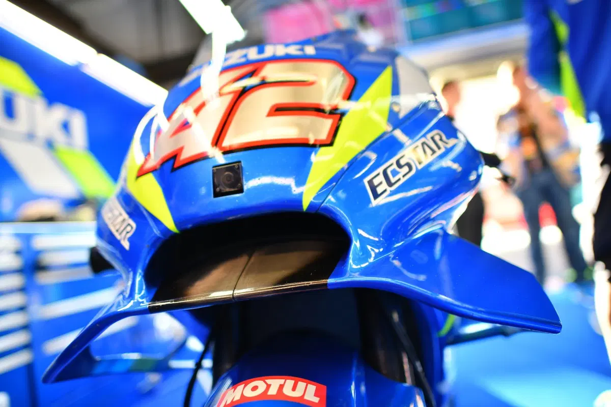 La MotoGP è uno sport di squadra. Il dietro le quinte del team Suzuki (12)