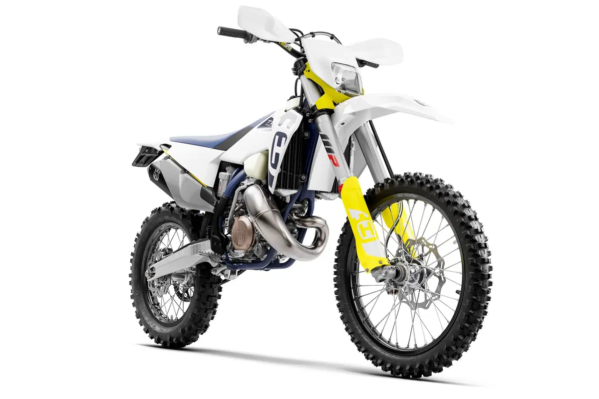 Husqvarna Enduro FE e TE 2020: novità tecniche e arriva la 150 a iniezione