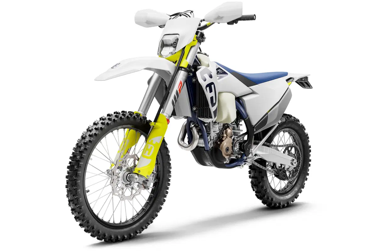 Husqvarna Enduro FE e TE 2020: novità tecniche e arriva la 150 a iniezione (2)