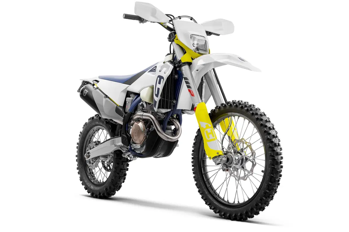 Husqvarna Enduro FE e TE 2020: novità tecniche e arriva la 150 a iniezione (3)