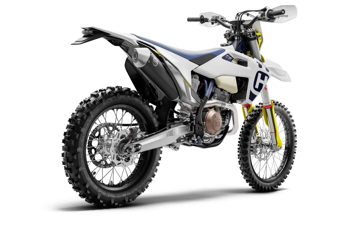 Husqvarna Enduro FE e TE 2020: novità tecniche e arriva la 150 a iniezione (9)