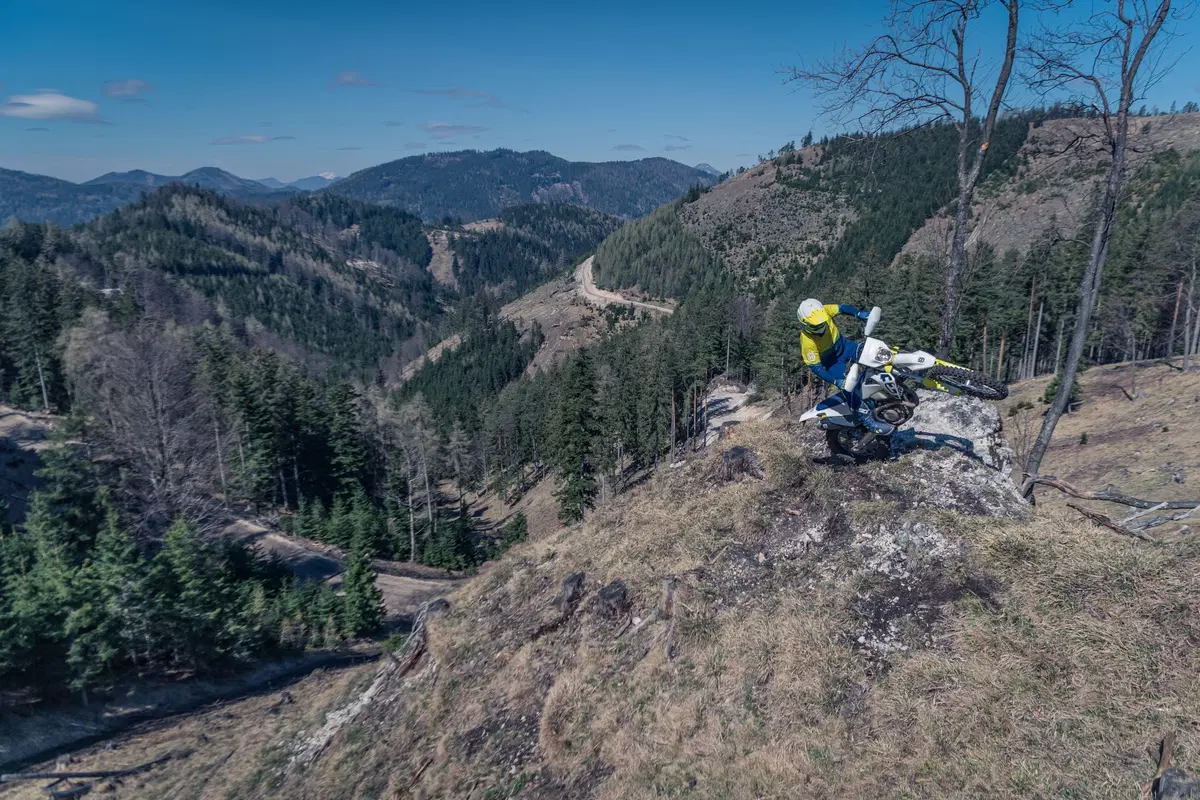 Husqvarna Enduro FE e TE 2020: novità tecniche e arriva la 150 a iniezione (14)