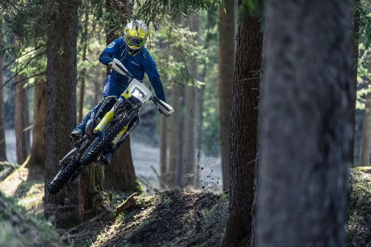 Husqvarna Enduro FE e TE 2020: novità tecniche e arriva la 150 a iniezione (24)