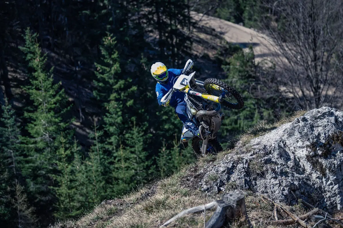 Husqvarna Enduro FE e TE 2020: novità tecniche e arriva la 150 a iniezione (32)