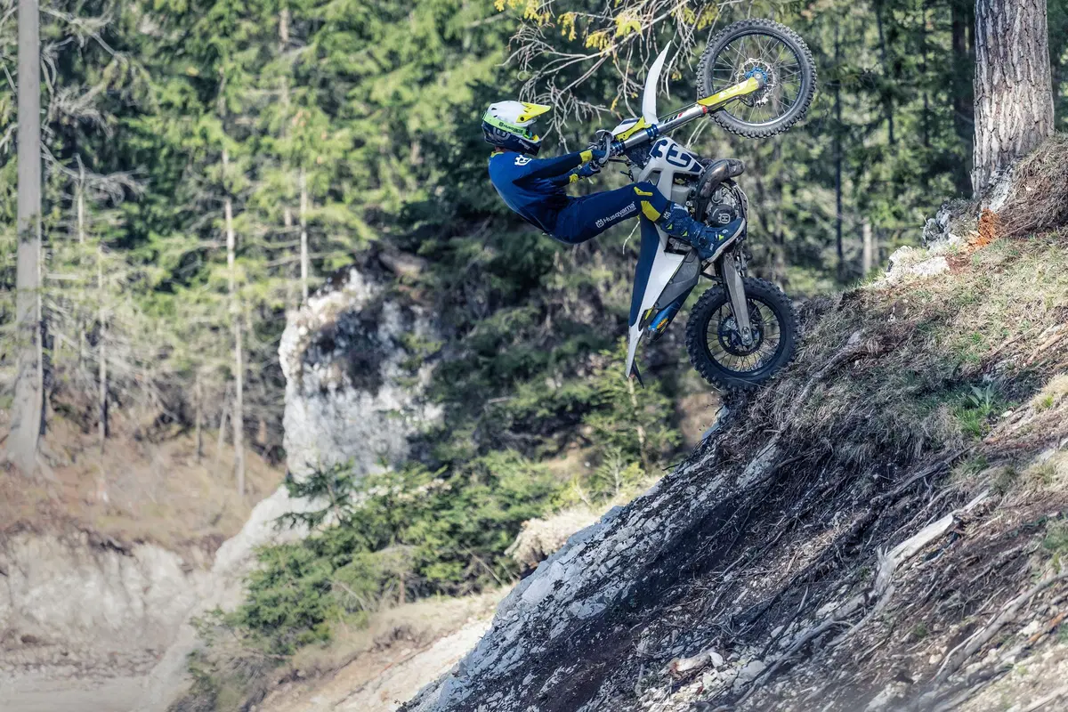 Husqvarna Enduro FE e TE 2020: novità tecniche e arriva la 150 a iniezione (33)