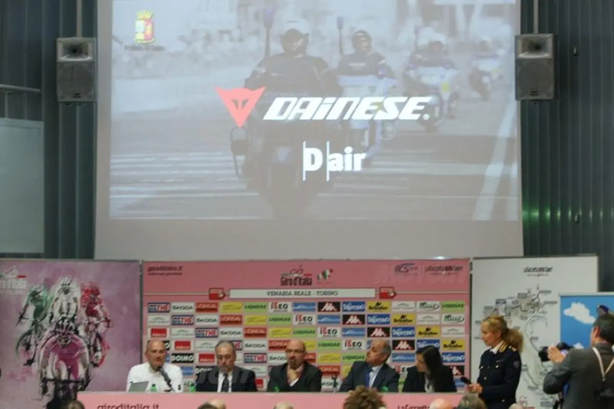 Dainese e Polizia insieme al Giro D'Italia (2)