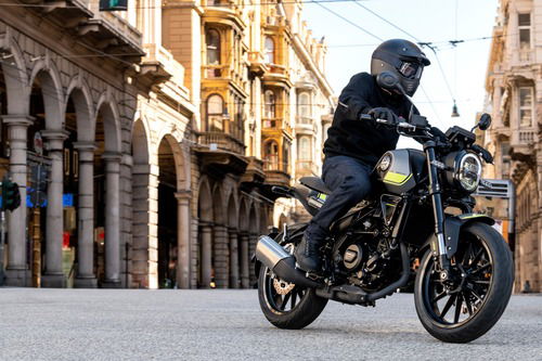 Benelli Leoncino 250: arriva ora in vendita. Prezzo e dati (8)