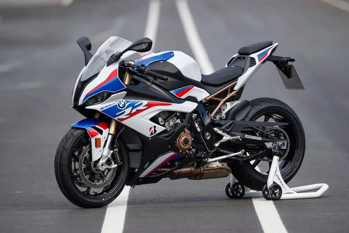 BMW S1000RR: tutto quello che c'è da sapere (12)
