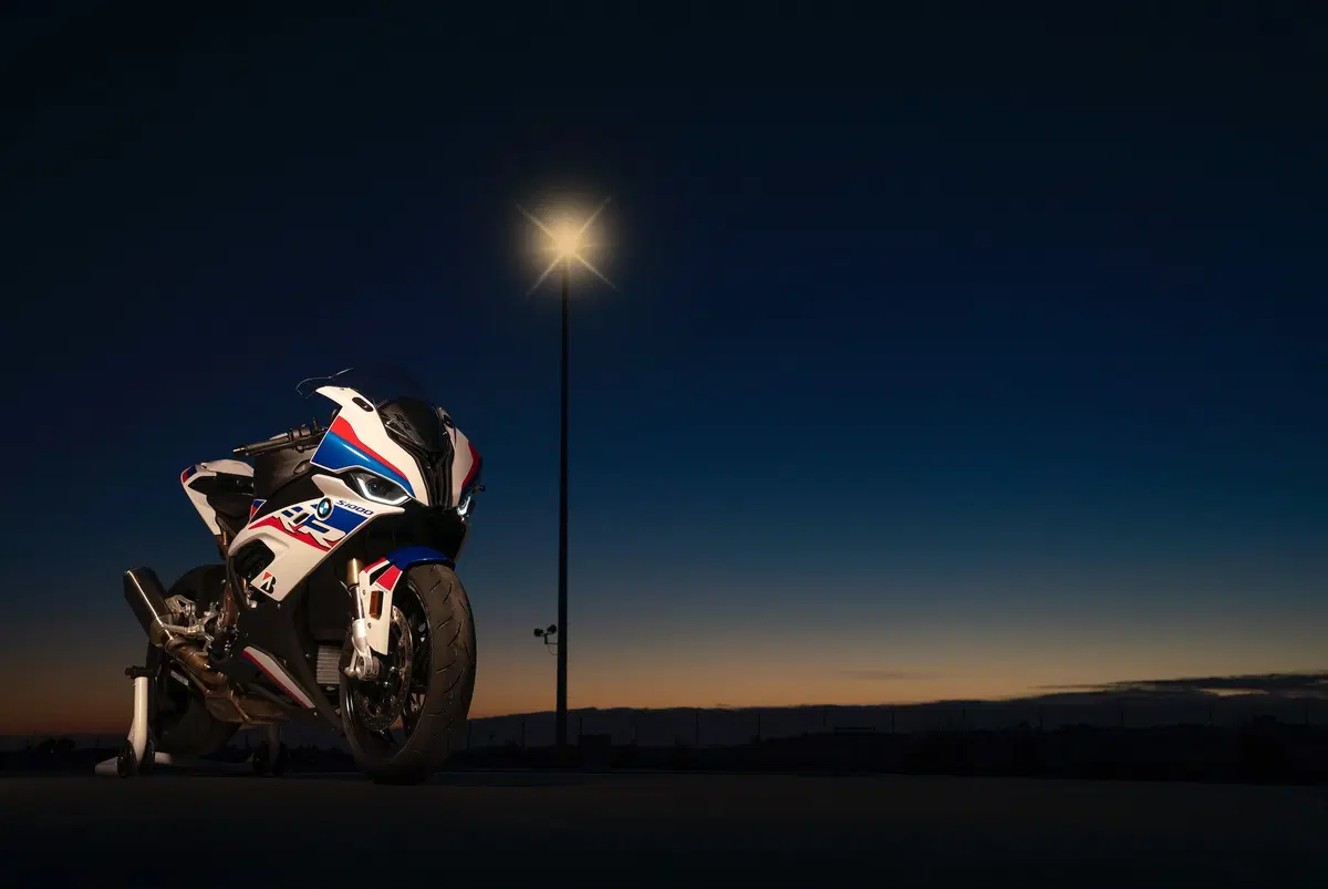 BMW S1000RR: tutto quello che c'è da sapere (22)