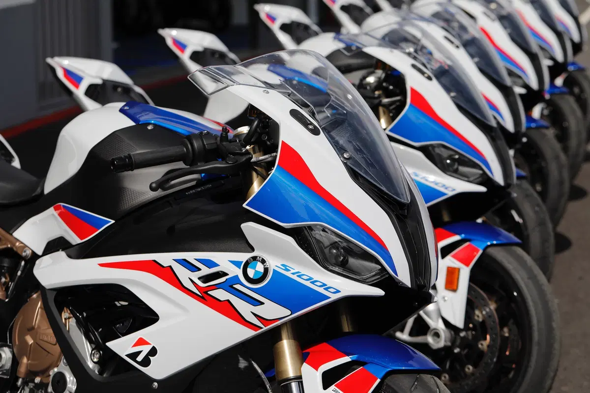 BMW S1000RR: tutto quello che c'è da sapere (30)