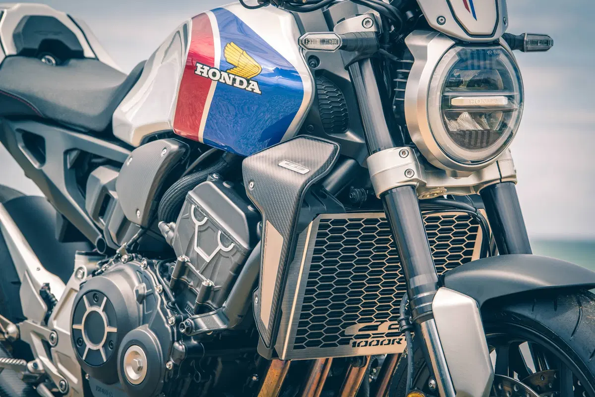 Honda CB Four: Dodici CB1000R special per i 50 anni del 4 in linea (4)