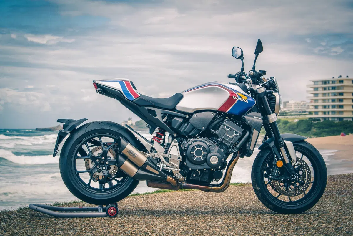 Honda CB Four: Dodici CB1000R special per i 50 anni del 4 in linea
