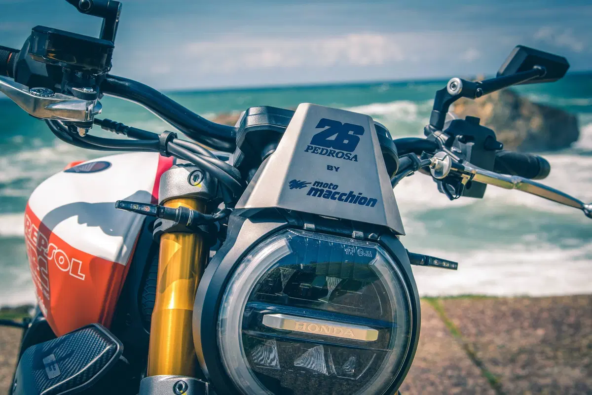 Honda CB Four: Dodici CB1000R special per i 50 anni del 4 in linea (30)