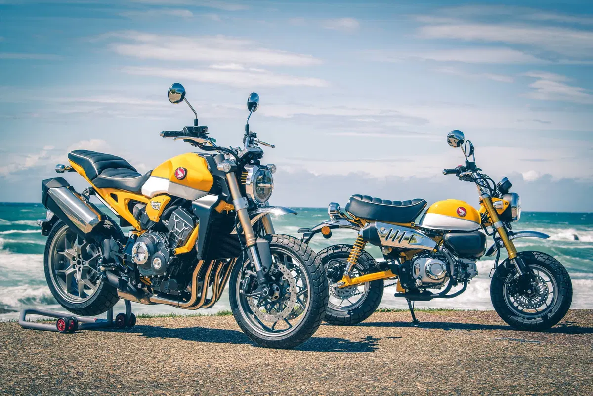 Honda CB Four: Dodici CB1000R special per i 50 anni del 4 in linea (22)