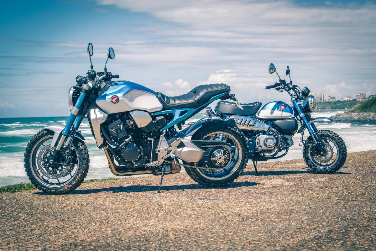 Honda CB Four: Dodici CB1000R special per i 50 anni del 4 in linea (25)