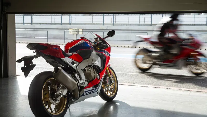 Honda CBR 1000RR Fireblade SP: tutto quello che c'&egrave; da sapere