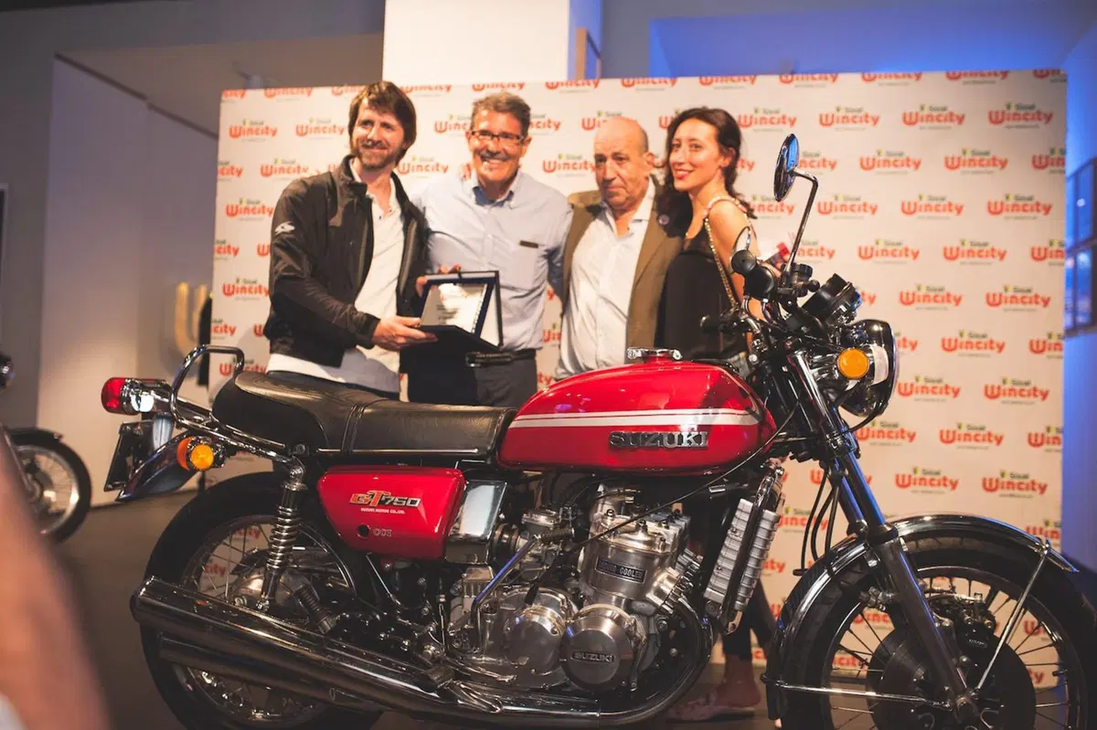 Eleganza su due ruote: vince la Ducati 450 Scrambler (19)