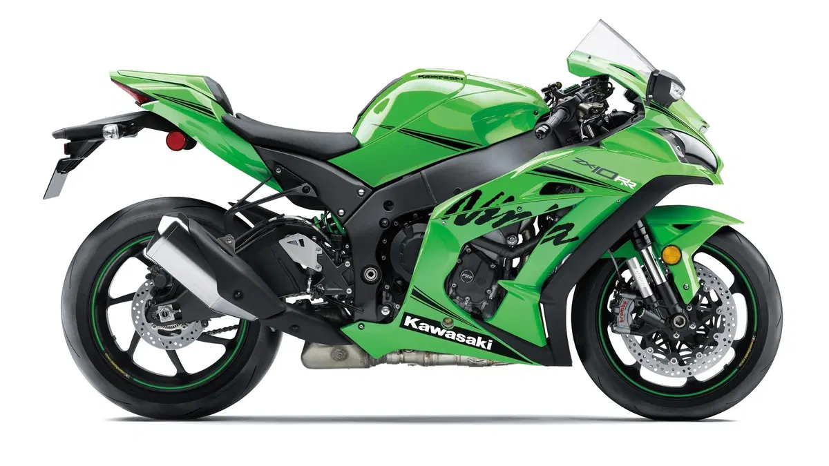 Kawasaki Ninja ZX-10 2019: nuovo motore e più potenza (3)