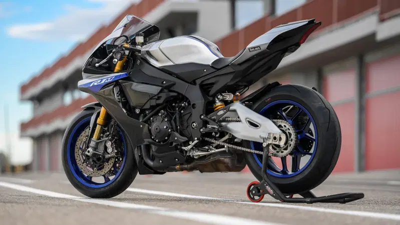 Yamaha YZF-R1M: tutto quello che c'&egrave; da sapere