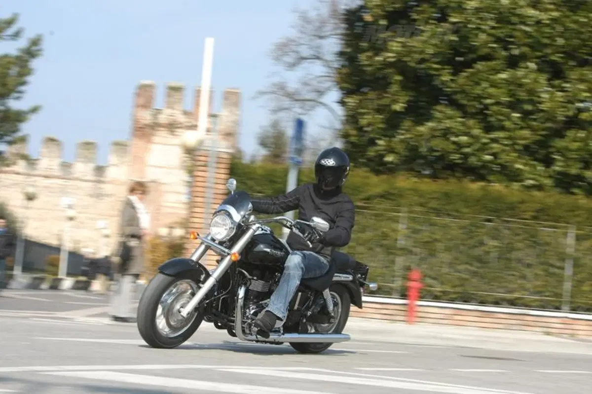 Triumph Speedmaster e America   (9)