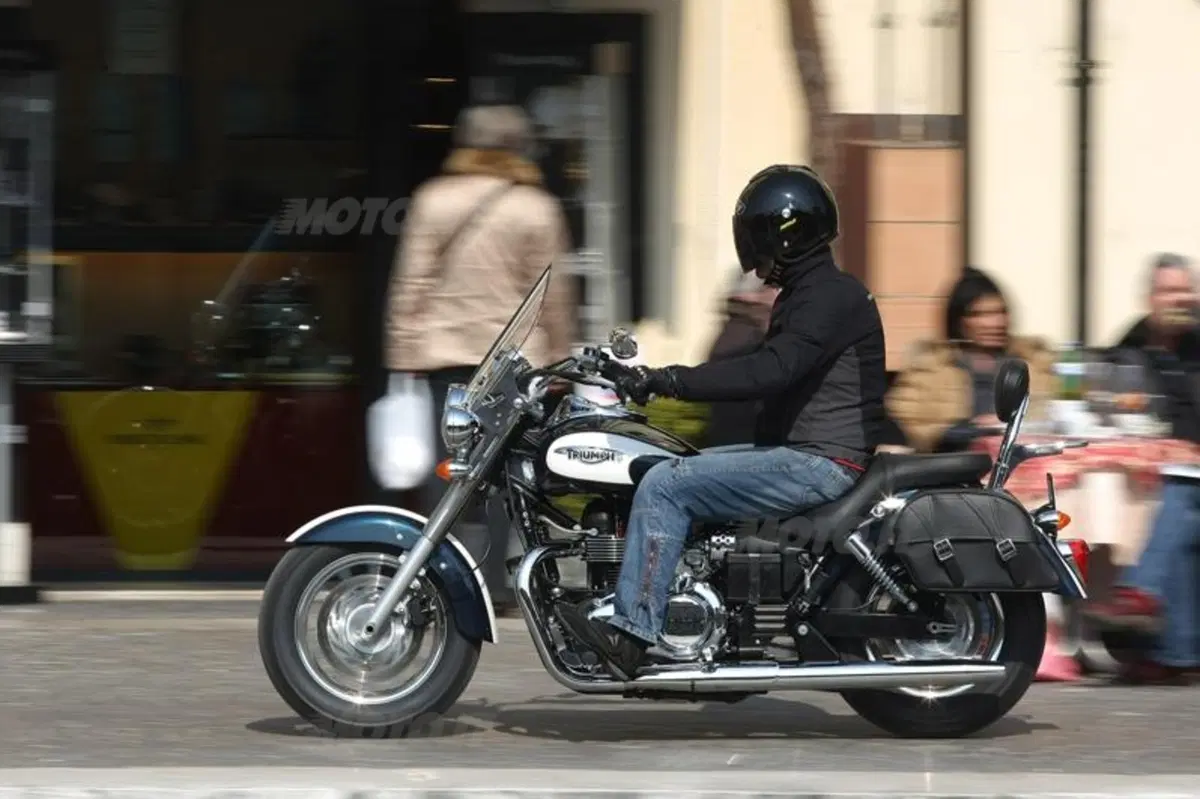 Triumph Speedmaster e America   (11)
