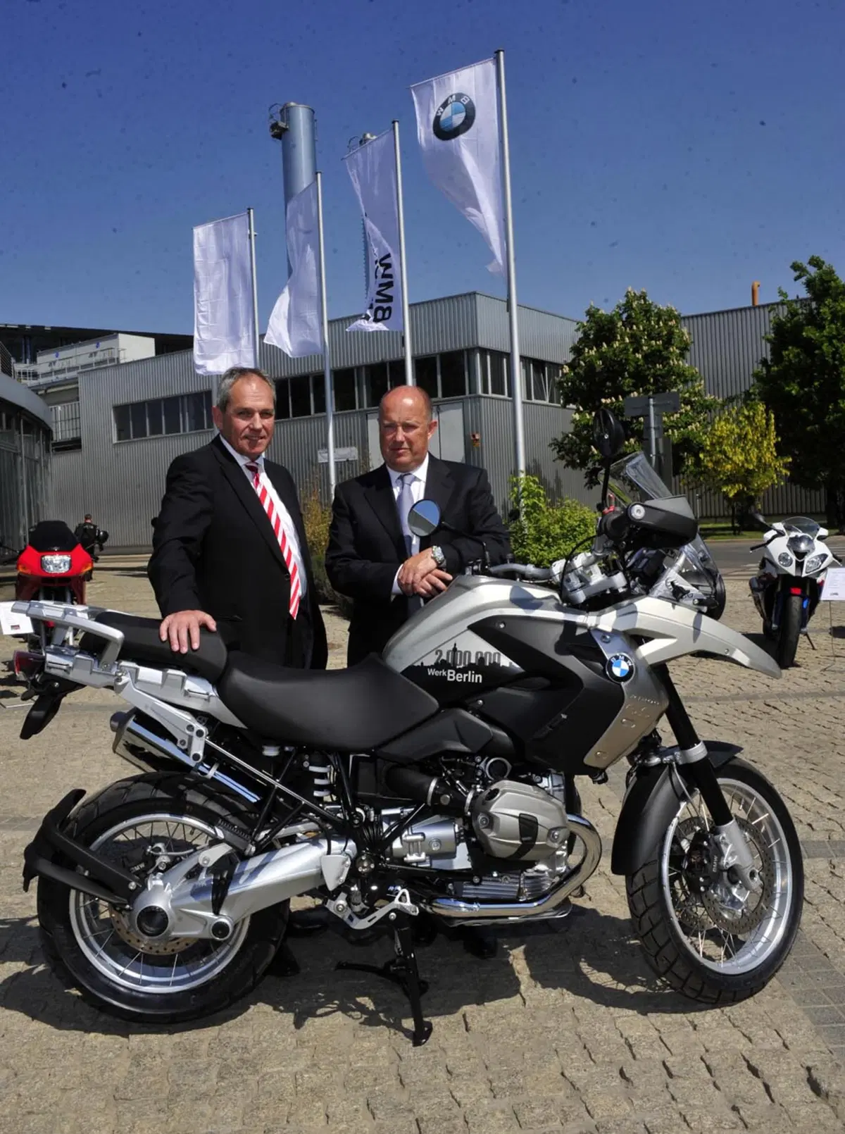 2 milioni di moto per lo stabilimento BMW Motorrad di Berlino (5)