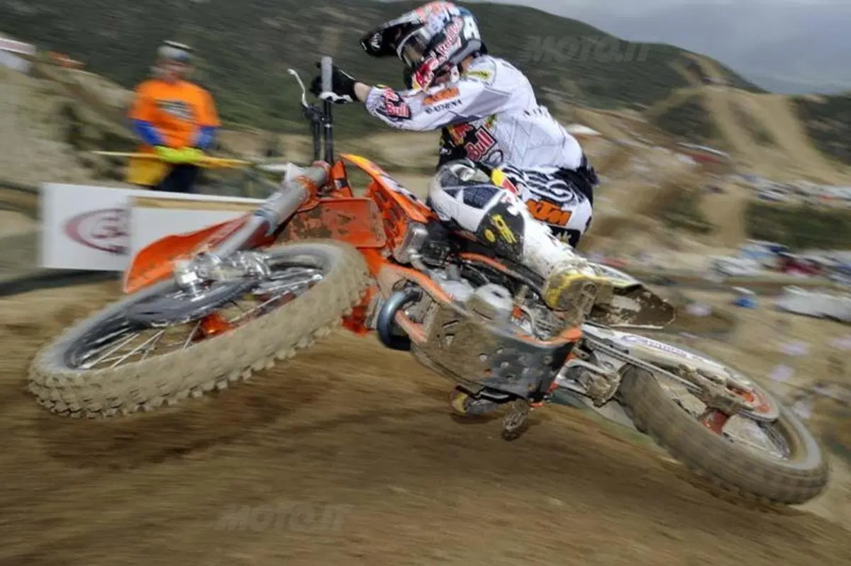 GP di Glen Helen. Intervista a Tony Cairoli           (2)