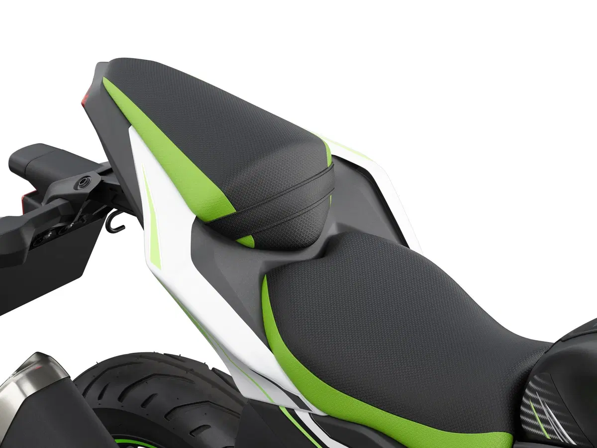 Kawasaki Z125 Bandertest, la prova interattiva (3)