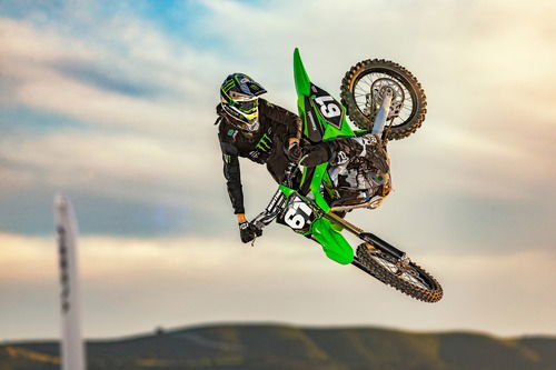 Kawasaki KX250 m.y. 2020: tante le novità (8)