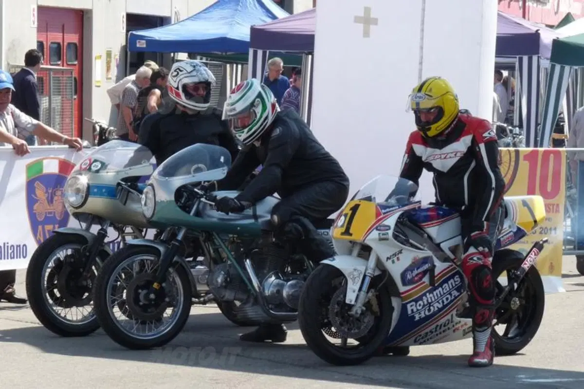 ASI a Varano, grandi campioni e grandi moto (5)