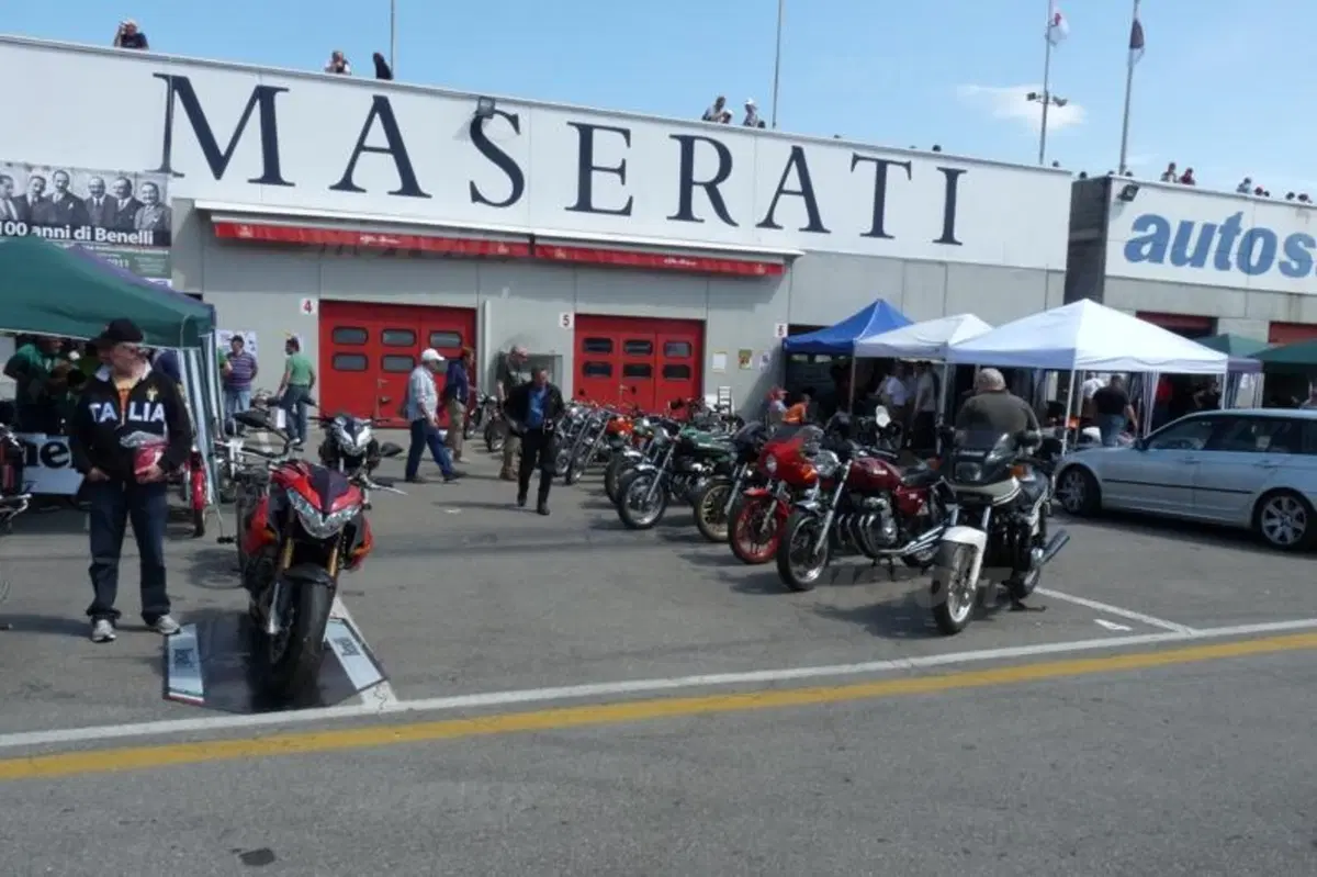 ASI a Varano, grandi campioni e grandi moto (8)
