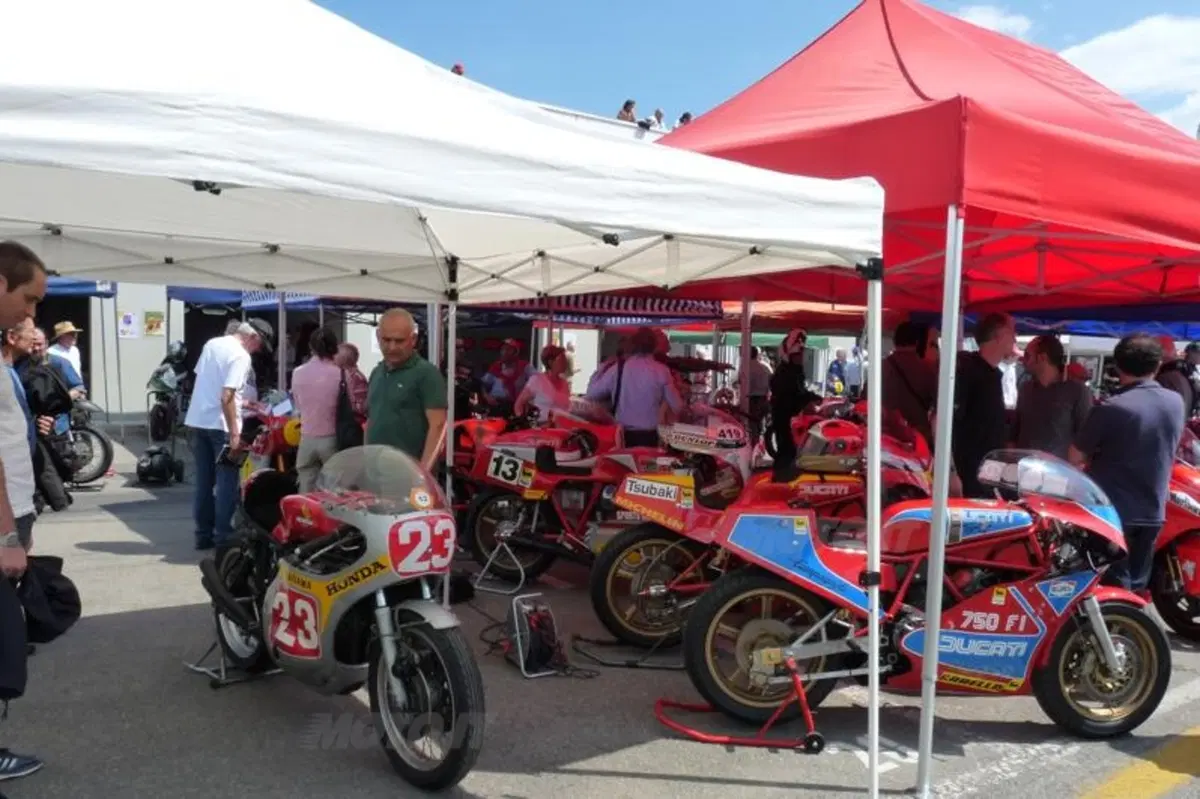 ASI a Varano, grandi campioni e grandi moto (13)