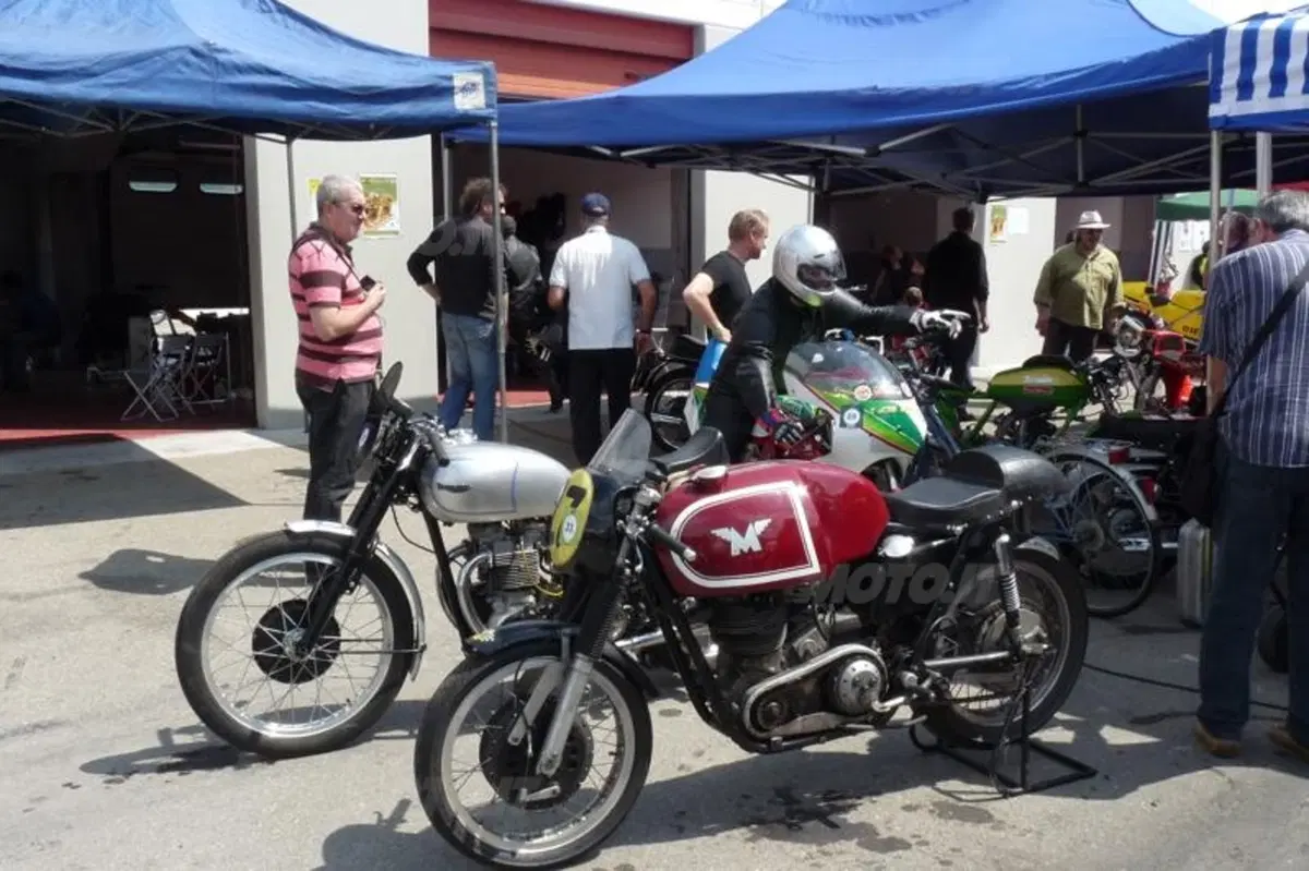 ASI a Varano, grandi campioni e grandi moto (14)