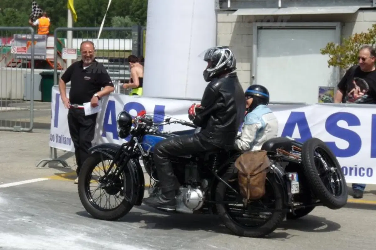 ASI a Varano, grandi campioni e grandi moto (21)