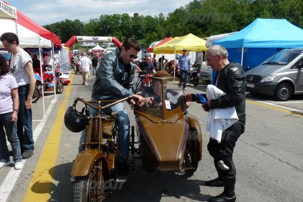 ASI a Varano, grandi campioni e grandi moto (25)