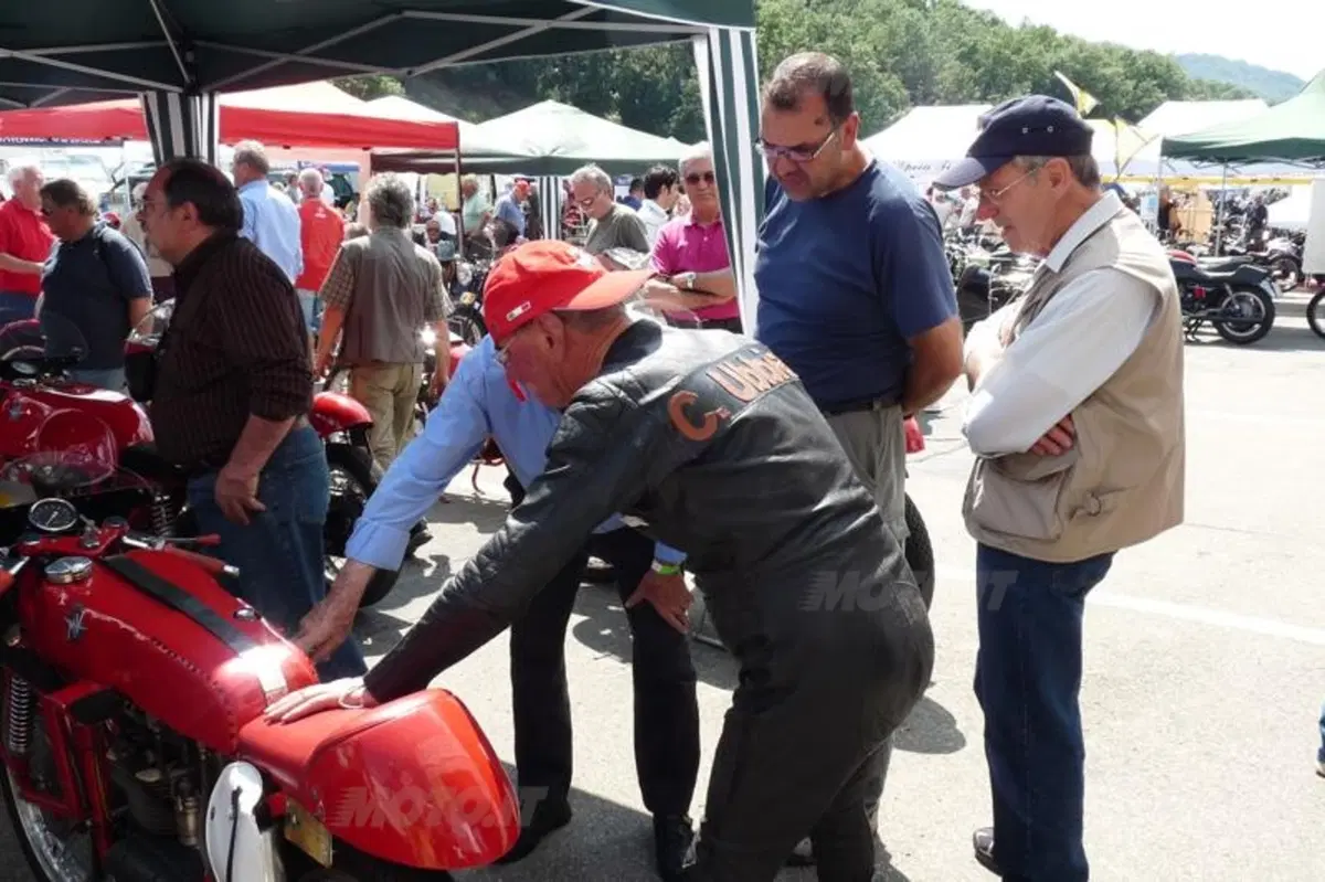 ASI a Varano, grandi campioni e grandi moto (28)
