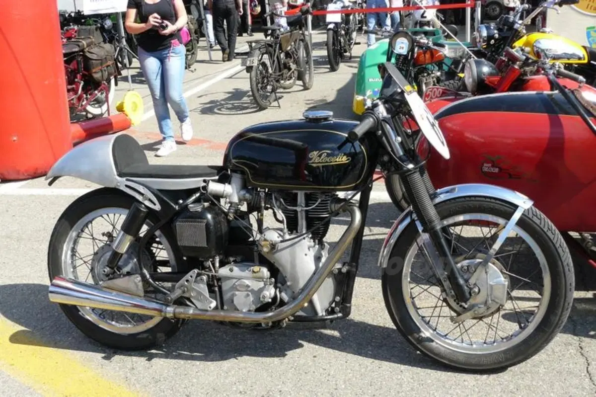 ASI a Varano, grandi campioni e grandi moto (40)