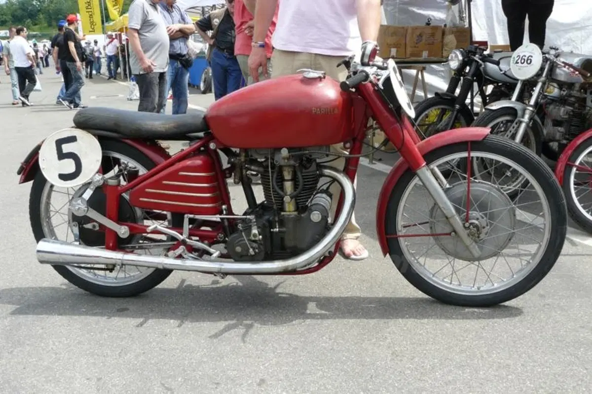 ASI a Varano, grandi campioni e grandi moto (45)