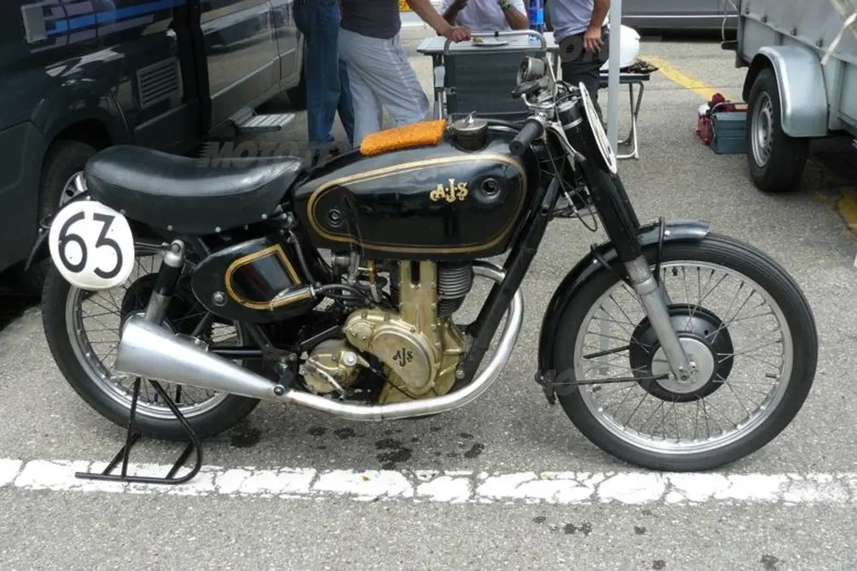 ASI a Varano, grandi campioni e grandi moto (48)